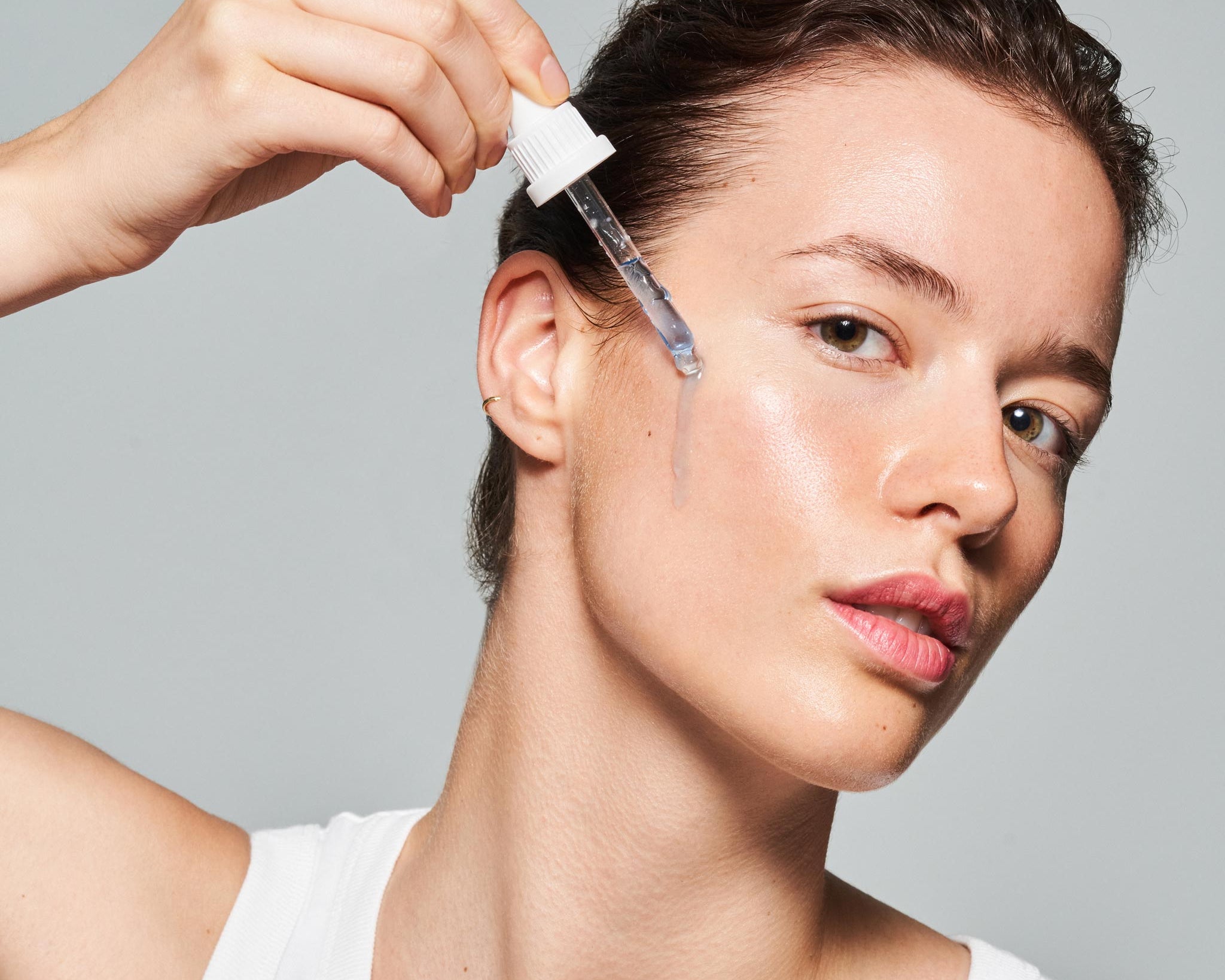 Peptit Serum Nedir? Cilt Sıkılaştırmada Gerçekten Etkili mi?